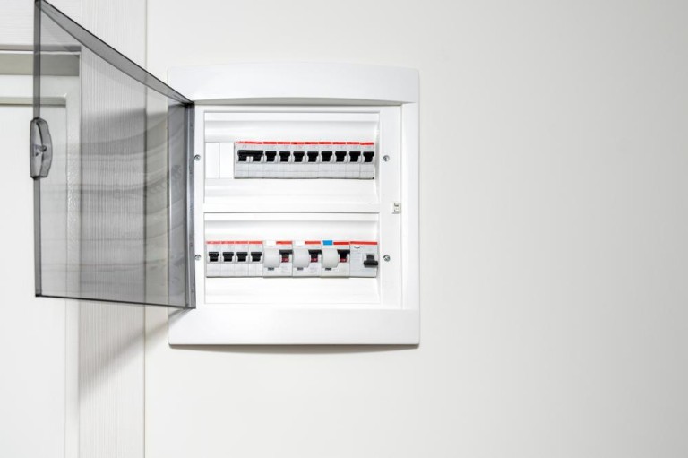 Quels services peut vous offrir un électricien à Vindry-sur-Turdine ?